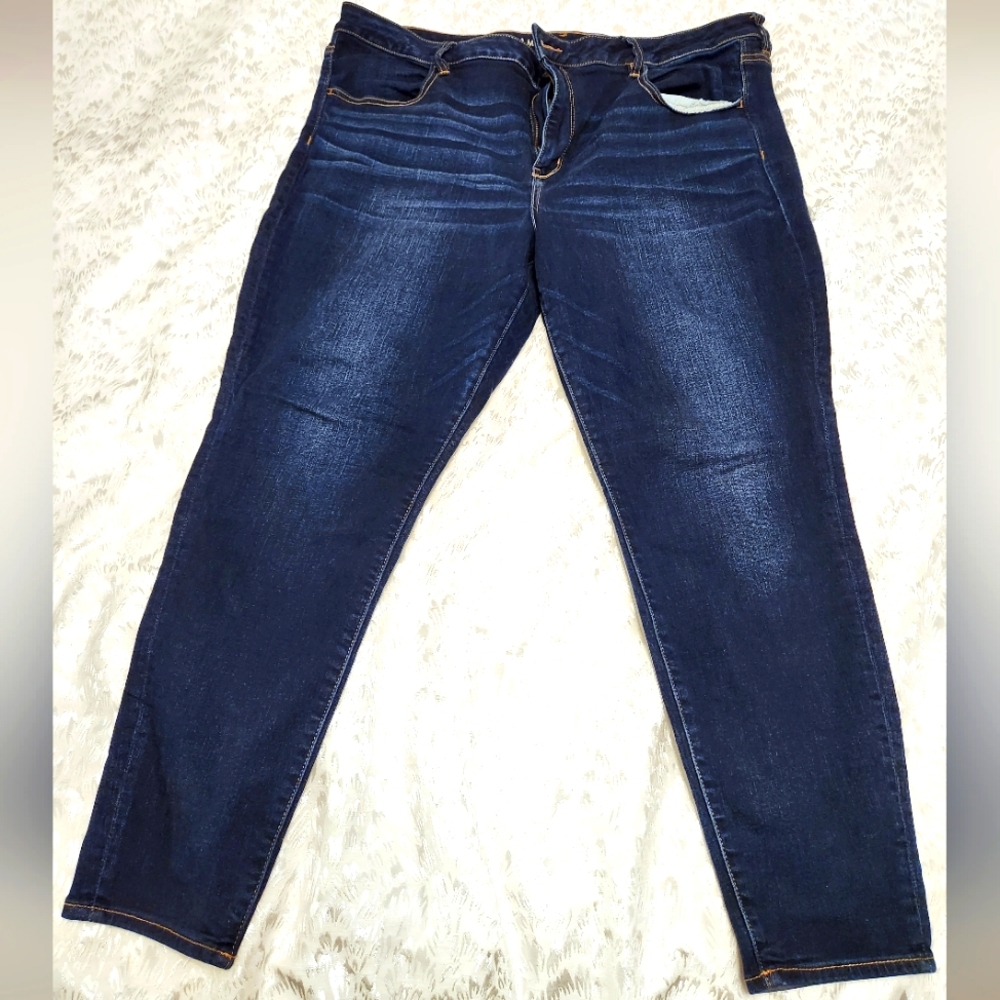 Super comfy American Eagle dtretch jean